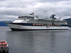 luxury cruise line vacation packages
